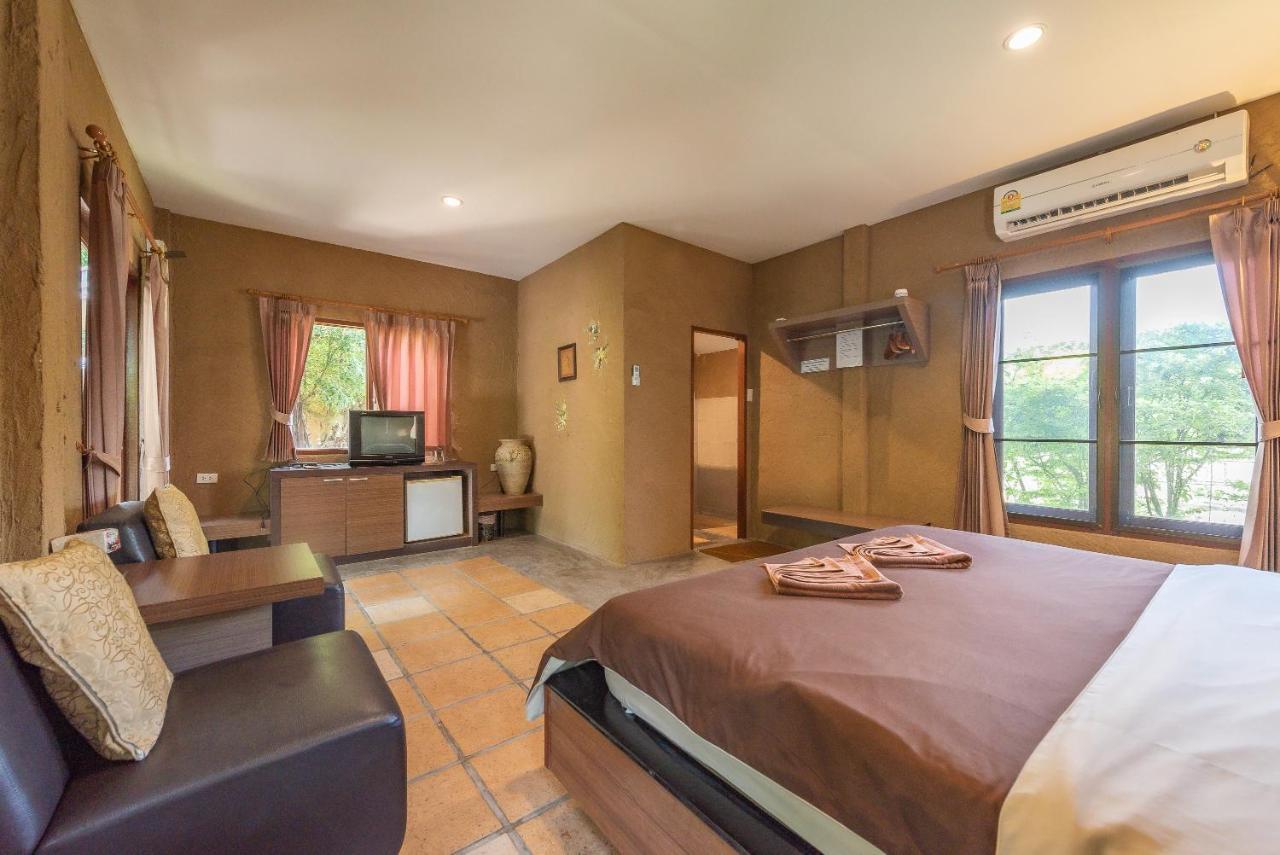 Muntra Garden Resort Sattahip Extérieur photo